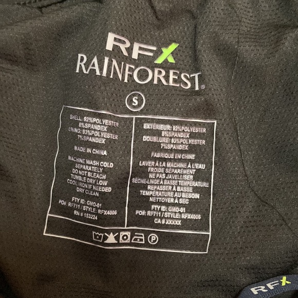 NWT Rain Forest is a water resistant shorts. They are a thin durable fabric. - Picture 6 of 8